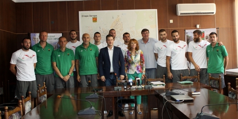 Мъжете ще играят контроли в Белград